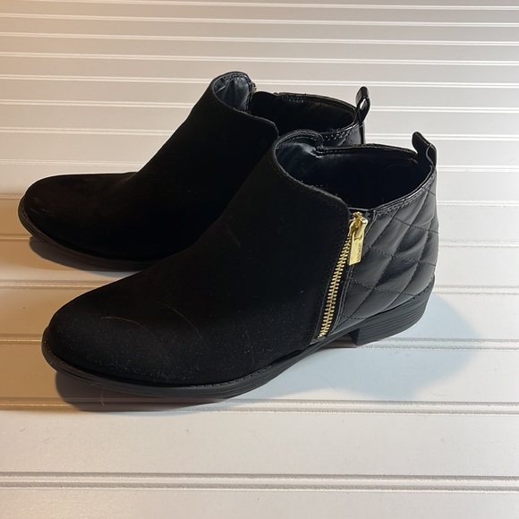 Nine West Black booties size 4 girls - Picture 4 of 7